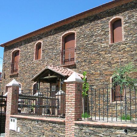 Casa Rural Pena Falcon Guest House Torrejón el Rubio Exterior foto