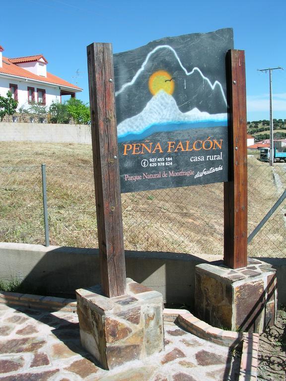 Casa Rural Pena Falcon Torrejón el Rubio Exterior foto