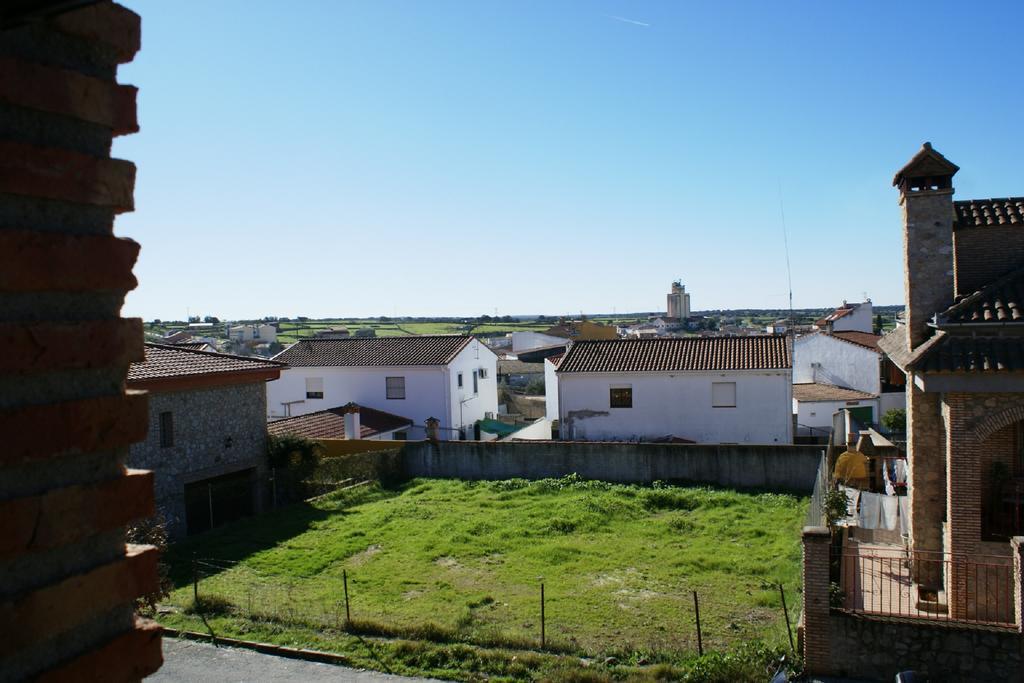 Casa Rural Pena Falcon Guest House Torrejón el Rubio Exterior foto