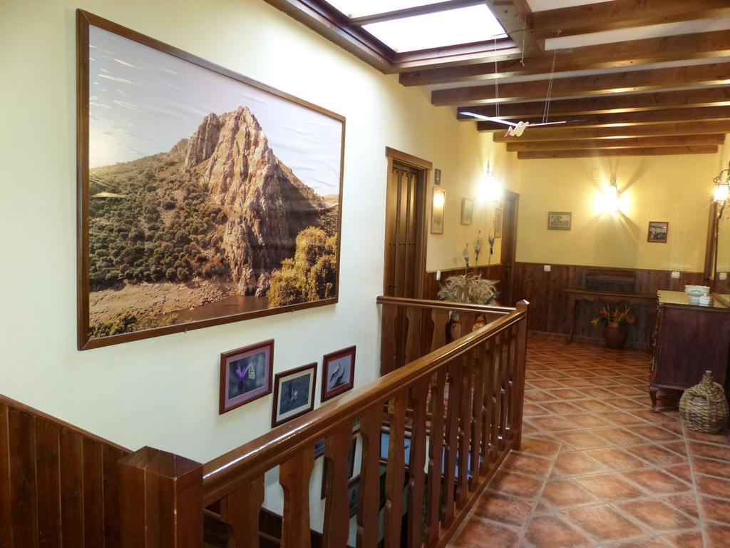 Casa Rural Pena Falcon Torrejón el Rubio Exterior foto