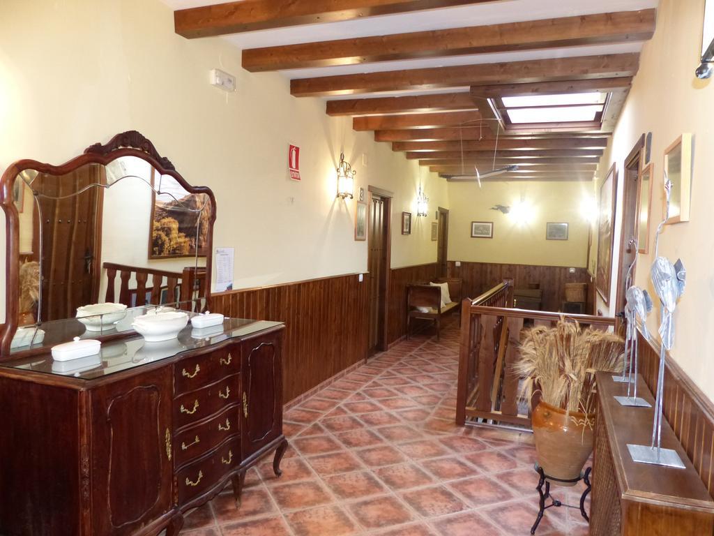 Casa Rural Pena Falcon Torrejón el Rubio Exterior foto
