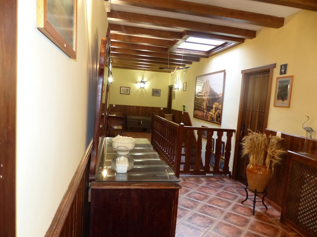 Casa Rural Pena Falcon Torrejón el Rubio Exterior foto