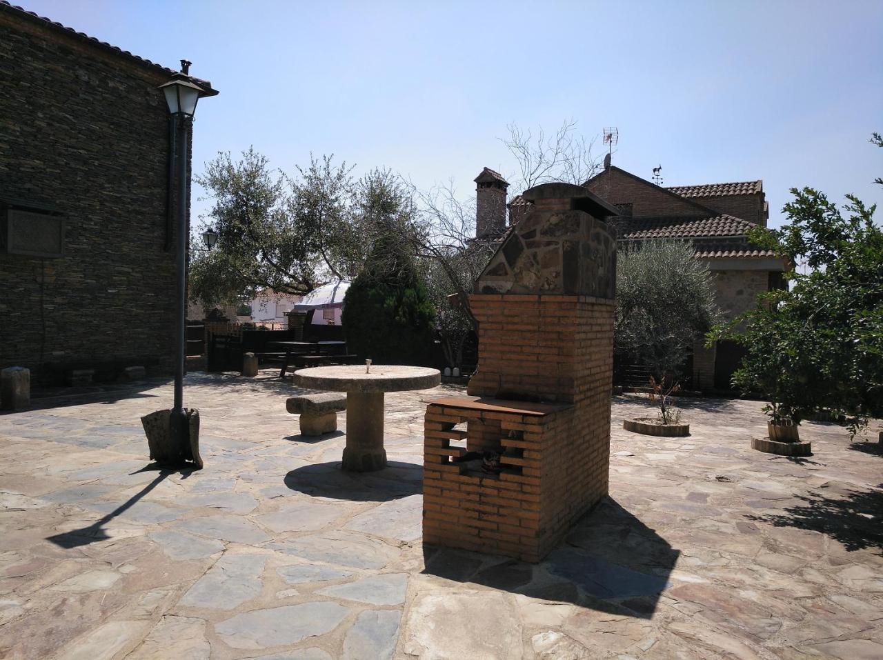 Casa Rural Pena Falcon Torrejón el Rubio Exterior foto