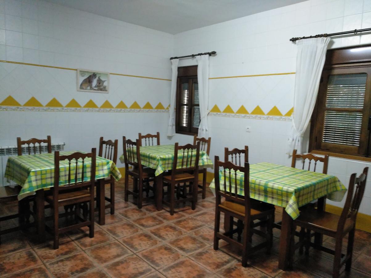 Casa Rural Pena Falcon Torrejón el Rubio Exterior foto